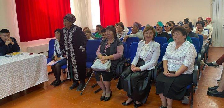 Абай облысы білім басқармасы Мақаншы ауданы білім бөлімінің "Көктал орта мектеп-бақшасы" КММ-де  жалпы ата-аналар жиналысы өтті.